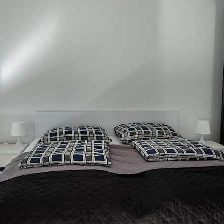 Nowy Apartament Z Duzym Tarasem I Parkingiem 슈비노우이스쳬 외부 사진