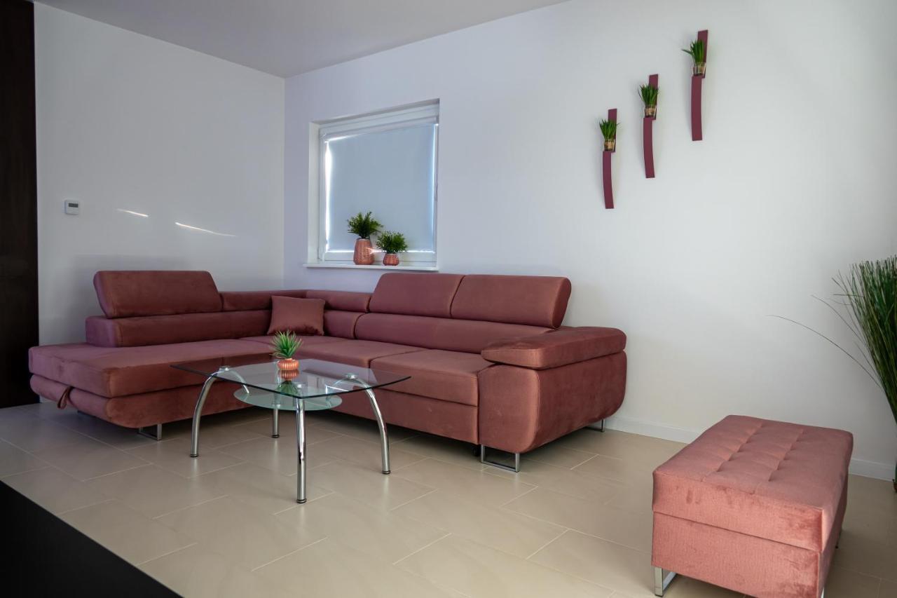 Nowy Apartament Z Duzym Tarasem I Parkingiem 슈비노우이스쳬 외부 사진