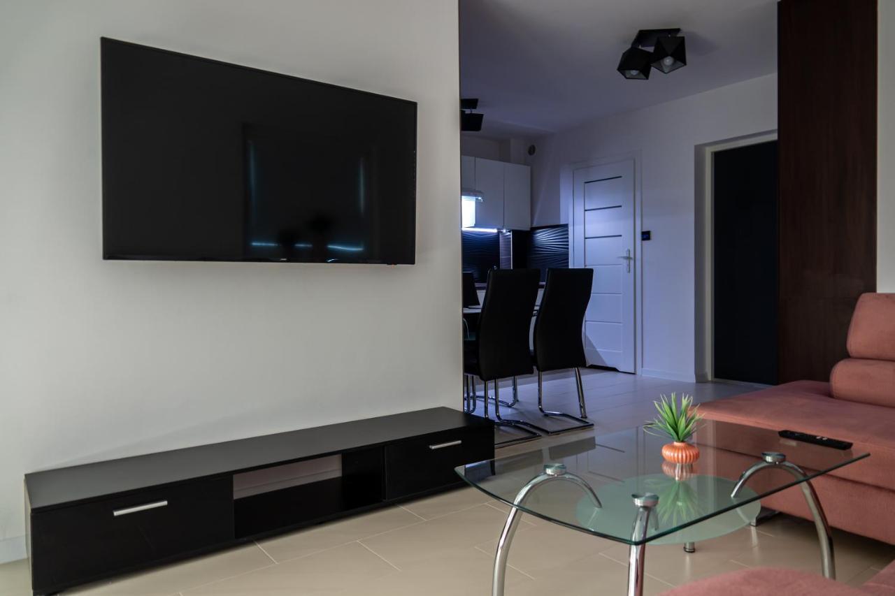 Nowy Apartament Z Duzym Tarasem I Parkingiem 슈비노우이스쳬 외부 사진